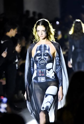 Star Wars Darth Vader Body Art Show