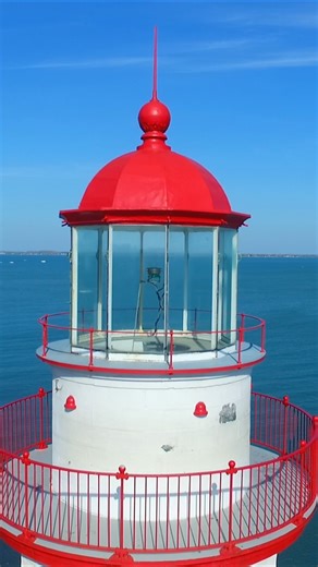 Standing on the edge of Lake Erie since 1822, the Marblehead Lighthouse is the oldest continuously operating lighthouse on the Great Lakes. For more than two centuries, its beam has guided sailors through storms, fog, and darkness — a symbol of endurance, history, and hope. Experience this Ohio legend from a whole new perspective. 🎥 Aerial footage filmed by SkyView Media | SkyView Media