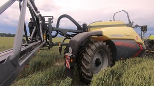 Control, comfort, and efficiency all in one! 🌾 Check out the ComfortTrack wheel steering on HARDI AEON. The ComfortTrack wheel steering always tracks the tractor's rear wheels, even on tight turns. This compact design allows for a large steering angle of 27°, eliminating excess crop damage. Read more about HARDI AEON: https://link.hardi.com/4hbCGtI #hardisprayers #hardiaeon #precisionfarming | HARDI