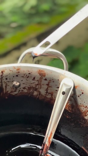 33K views · 34 reactions | HIMALIBUTI - THE ONLY HAND PURIFIED, NO MACHINES TOUCHED SHILAJIT LEFT ON PLANET EARTH. PUREST FORM OF SHILAJIT FROM NEPAL ❤️ | HimaliButi Pvt. Ltd. | Facebook