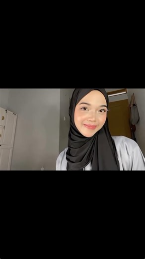 Salsa on Instagram: "#makeuptransisi#transisimakeup#reels#jointrend"