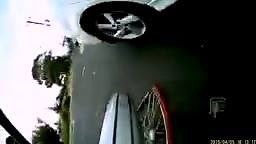 We could circle round the topic all day, but WHY DON'T PEOPLE UNDERSTAND HOW TO USE ROUNDABOUTS????? #recordyourride #keepidiotsofftheroad | Cycliq