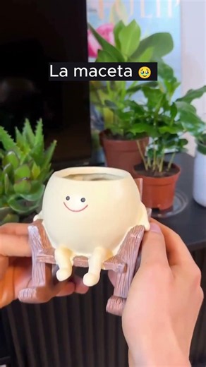 No es la maceta más adorable?🌿🥹 Se la regalé a mi novia que le encantan las plantas y la adora