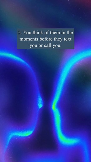 💭 Ever think of someone right before they call or text you? Or feel what they’re feeling without a single word being spoken? That’s not coincidence that’s telepathic communication in action. ✨ When two souls share a strong energetic bond whether through love, friendship, or shared spiritual growth their energy fields begin to intertwine. Over time, this creates a subtle channel of communication that goes beyond words. 🧠✨↔️✨🧠 You might pick up each other’s moods, finish each other’s sentences,
