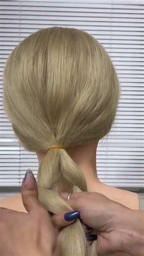 Simple braid bun in 1 minute ✨ follow for more easy buns #braidedubdo #hairstyletutorial