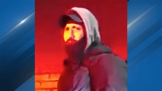 Two officers shot, injured in NE Portland's Lloyd District; suspect still at large