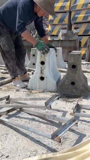 Concrete Barrier Construction 🚧🔥#civilengineeringdiscoveries | Civil Engineering Discoveries