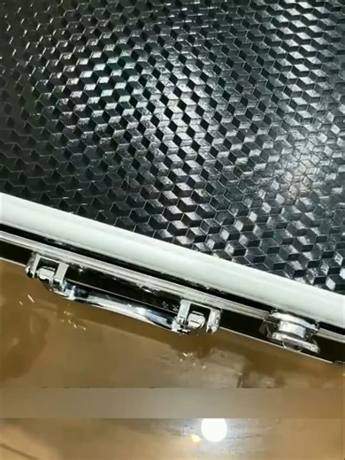 Emergency Power Bank: The Essential Car Jumper