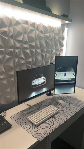 What’s the best? #colours #setup #tech