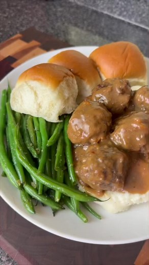Meatballs & Brown Gravy Recipe