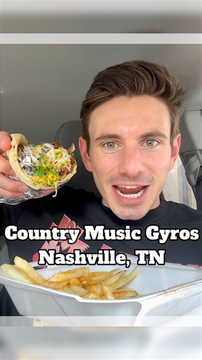 Country Music Gyros Review in Nashville, Tennessee | Nik Metcalf Food Reviews