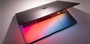 M1 Macでスクリーンセーバーから復帰できないバグへの緊急対処法 | ライフハッカー・ジャパン