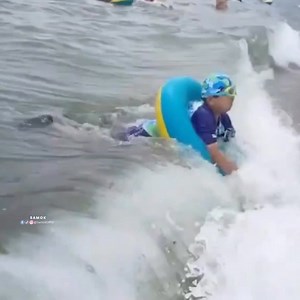 536K views · 11K reactions | first kiss  | S̶a̶m̶o̶k̶ | Facebook