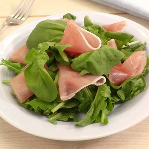 簡単イタリアン♪ 生ハムとルッコラのサラダのレシピ動画・作り方 | デリッシュキッチン