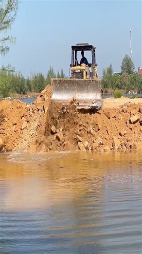 EP483 Best Skills Komatsu D53A Dozer Pushing Stone Into Water & 5T Trucks Dumping