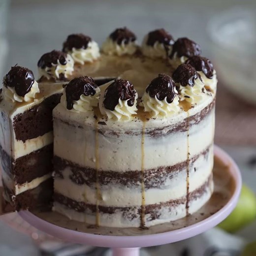 How to Make Chocolate Pear Cake