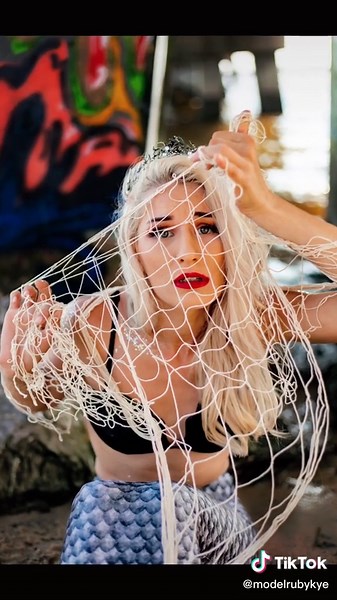 PHOTOSHOOT IDEA: BTS and results!! I loved being a mermaid 😍 #modelposes #photographyideas