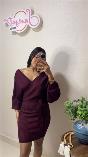 Sunset Babes on Instagram: "Christmas Collection 🌟 Dress Burgundy | Small"