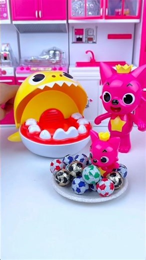 Cute Toy ASMR | Funny Shark 🦈 & Pink Crown 👑