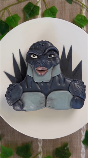 Mogzilla 🤫🧏‍♂️ #godzilla #meme #cake #baking #viral | Baking Thursdays