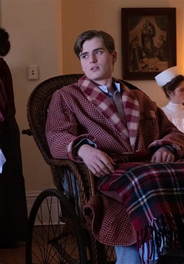 Murdoch Mysteries S12:E18 - Darkness Before the Dawn (Part 2)