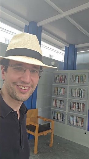 Peking | Bibliothek am Gehweg | August 2025