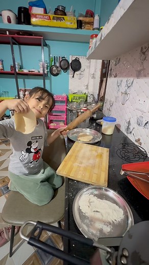 415K views · 10K reactions | Aanie le roti banaune re 䀘藍 #reelsfb #reelsvideo #minivlog #aaniesaru RObin Saru Aanie Saru | Pooja Chaudhary Saru | Facebook