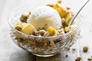My Favorite Easy Pear Crisp, gluten-free and regular recipes