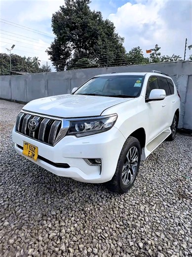 Sio kukodisha gari tu, tunabeba jukumu lote la safari yako. ✅ Ukodishaji wa Magari (Self-drive & Chauffeur) ✅ Magari ya Harusi & Matukio ✅ Airport Pick-up & Drop-off ✅ Magari ya Safari & Tours ✅ Magari Kwaajili ya Vikao vya Biashara, Kazi & Miradi Tupigie/WhatsApp: 255746600123 📍Mwanza, Tanzania #Magariyakukodi #Magariyakifahari #tiktoktanzania🇹🇿 #mwanzatanzania🇹🇿 #creatorsearchinsights