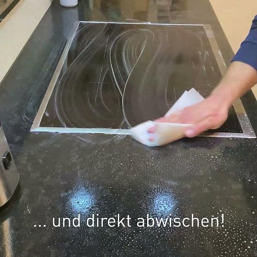 Granit-Arbeitsplatten täglich reinigen: AKEMI Crystal Clean ideal für Stein, Quarzkomposit, Keramik