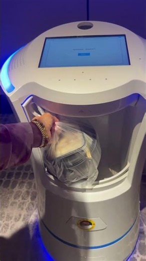 Food Delivery from Uber at Hotel in China 🇨🇳