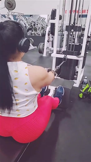 Thickfit Latina's Daily Workout | Gym in Spain