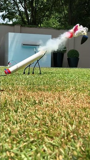 74mm Model Rocket Recovery Ejection System Test.