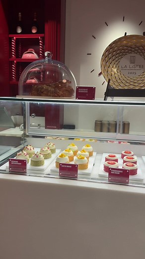 Scoff at the Savoy, London @thesavoylondon #fyp #afternoontea #scones #london