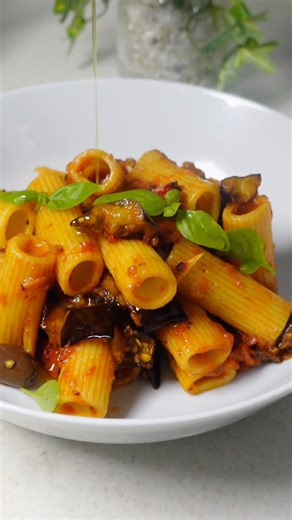 20-Minute Air Fryer Pasta alla Norma 🍝 #easycooking #pastarecipe #shorts
