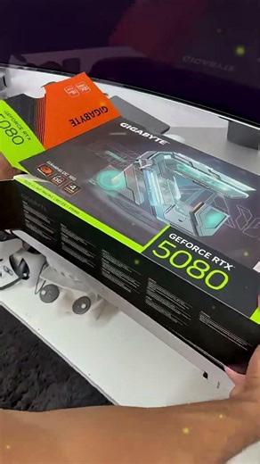 The 8K Gaming MONSTER 🤯 RTX 5080 GIGABYTE