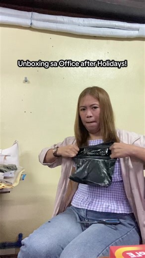 Na para bang Parcel Hub na yung pwesto ko sa Office 🤣😭 May 5 parcels pa na out for delivery 🫣😭 #fyp #fypシ゚viral #parcel #fyppppppppppppppppppppppp