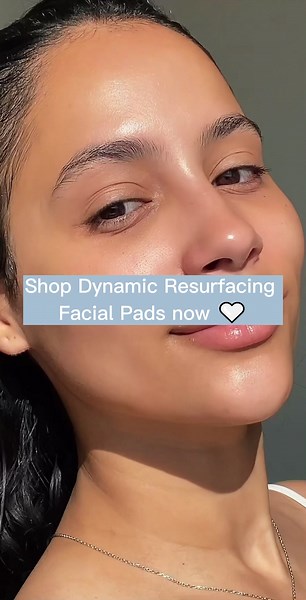 33 reactions | Start your day off ✨smooth✨ with Dynamic Resurfacing Facial Pads! | Elemis | Facebook
