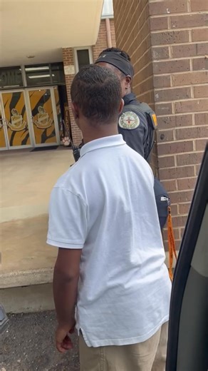 325K views · 13K reactions | They going to walk the halls at Opelousas Senior High | Elizabeth Duplechain | Facebook