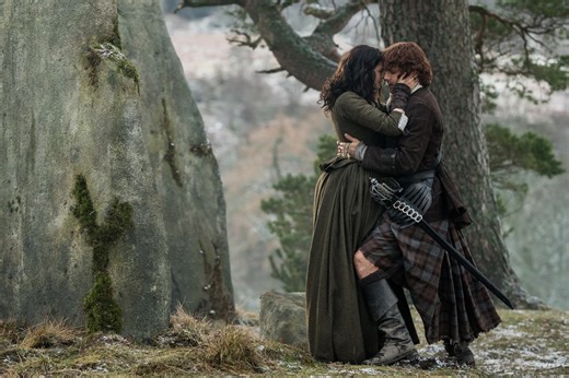 'Outlander' Fans Can Now Tour Scotland With 1 of the Show's Stars — but It Will Cost Them