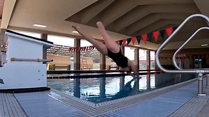 Marine becomes an elite athlete after losing her leg