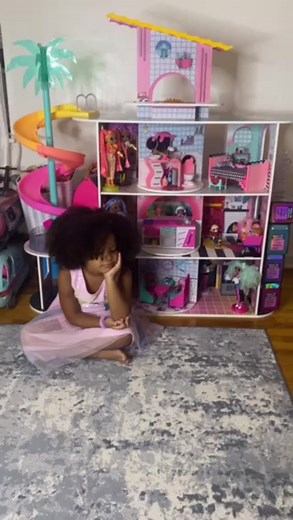 Taking #LOLSurprise to new heights! L.O.L. Surprise Magic Flyers are coming your way with all-new ways to play! #newtoys #momsoftiktok