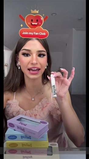 Brooke Monk's Easy Eyelash Application Tutorial