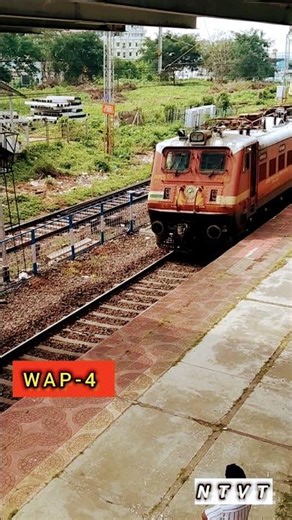WAP-4 flashing #trains #shorts