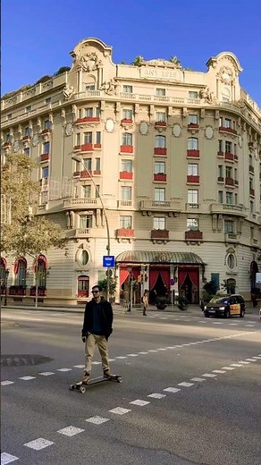 Hotel El Palace: Elegance and Architecture in the Heart of Barcelona 🏨✨