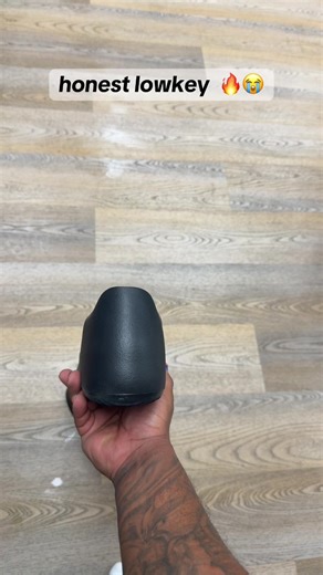 Exploring the Yzy SL-O2 Sneakers