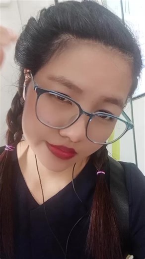 🤗