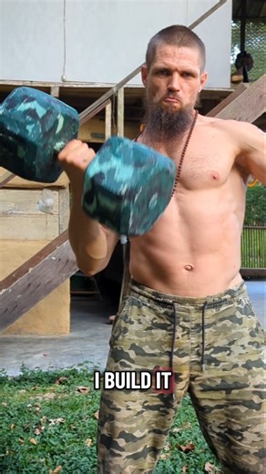 mėgstamas sunkaus hantelio kėlimas