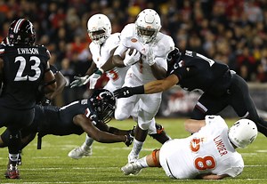 Miami suspends RB Mark Walton after arrest on DUI charge