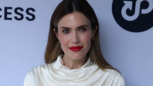 Mandy Moore baffles fans with bold new look